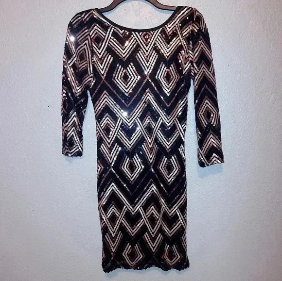 NWT Rue 21 Sequin Mini Bodycon Dress Size Medium - Picture 1 of 10